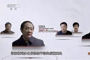 气氛相当融洽啊！SGA赛后接受采访 队友们在背后不停搞怪？